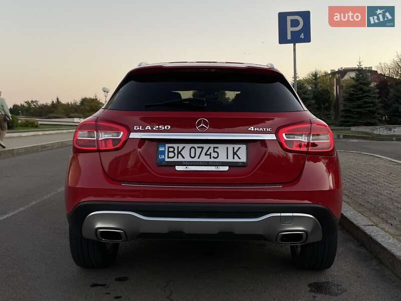 Внедорожник / Кроссовер Mercedes-Benz GLA-Class 2018 в Львове