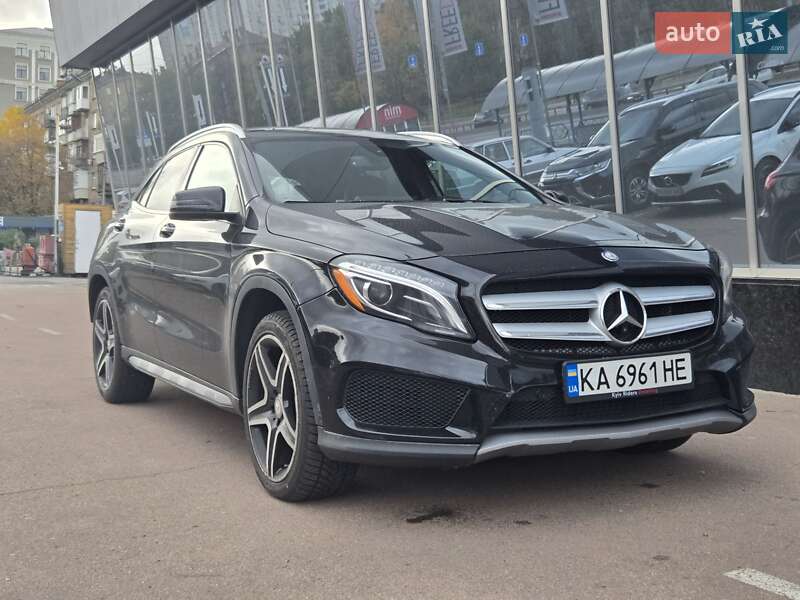 Mercedes-Benz GLA-Class 2015