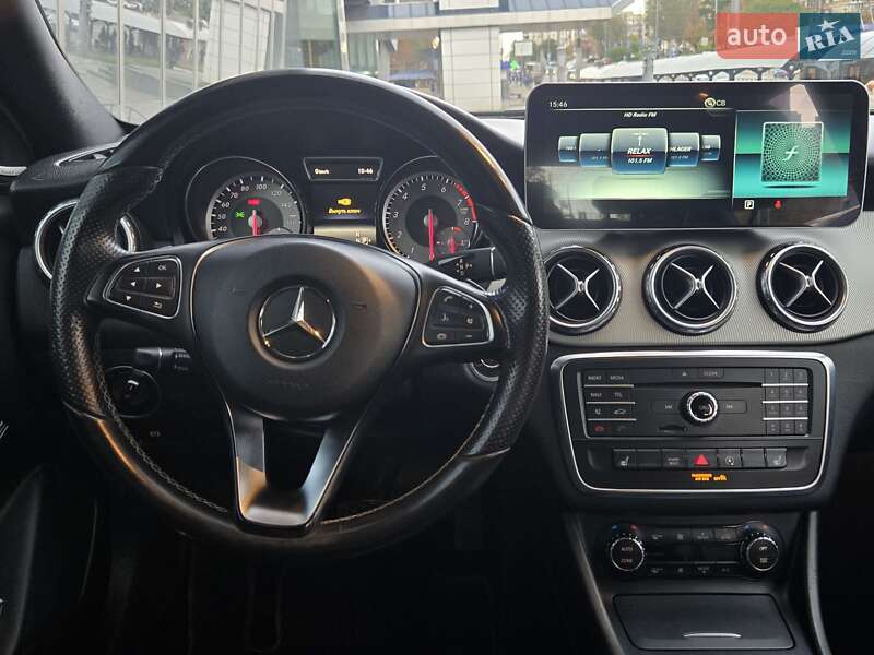 Внедорожник / Кроссовер Mercedes-Benz GLA-Class 2015 в Киеве