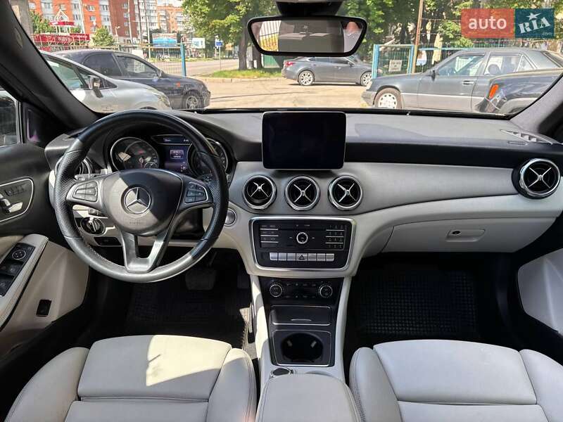 Внедорожник / Кроссовер Mercedes-Benz GLA-Class 2019 в Полтаве
