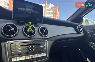 Позашляховик / Кросовер Mercedes-Benz GLA-Class 2017 в  фото 11 Позашляховик / Кросовер Mercedes-Benz GLA-Class 2017 в