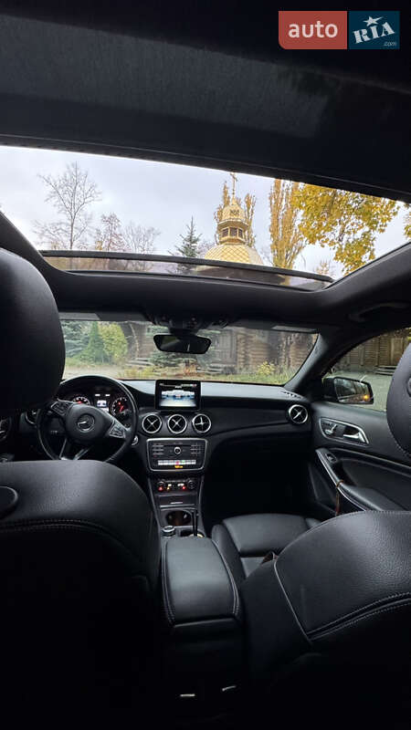 Позашляховик / Кросовер Mercedes-Benz GLA-Class 2019 в Києві