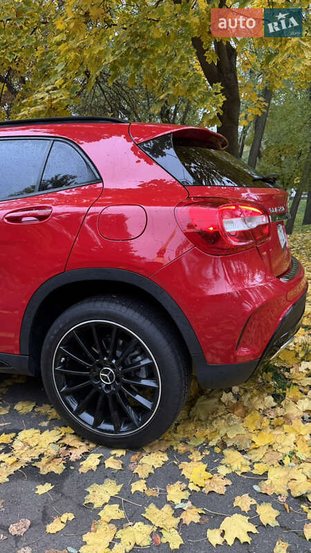 Позашляховик / Кросовер Mercedes-Benz GLA-Class 2019 в Києві
