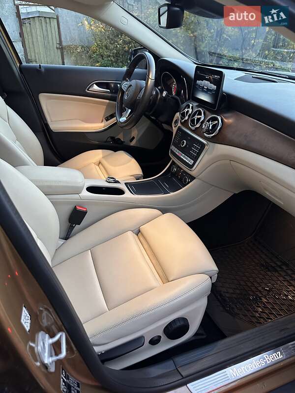 Позашляховик / Кросовер Mercedes-Benz GLA-Class 2017 в Києві фото 6 Позашляховик / Кросовер Mercedes-Benz GLA-Class 2017 в Києві
