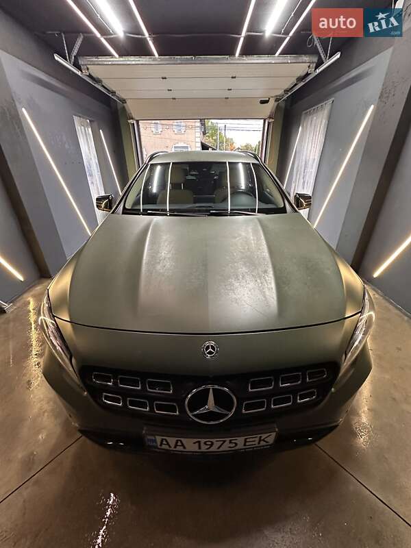 Позашляховик / Кросовер Mercedes-Benz GLA-Class 2017 в Києві фото 12 Позашляховик / Кросовер Mercedes-Benz GLA-Class 2017 в Києві