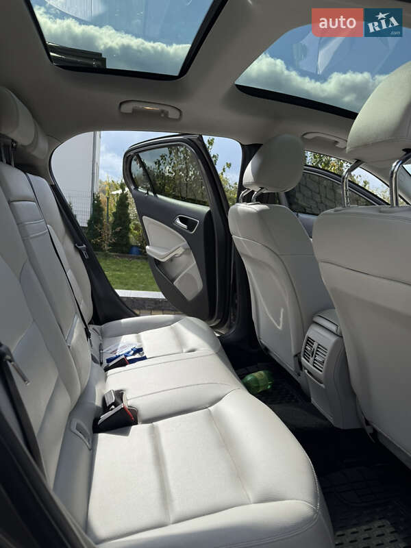 Позашляховик / Кросовер Mercedes-Benz GLA-Class 2014 в Львові фото 13 Позашляховик / Кросовер Mercedes-Benz GLA-Class 2014 в Львові