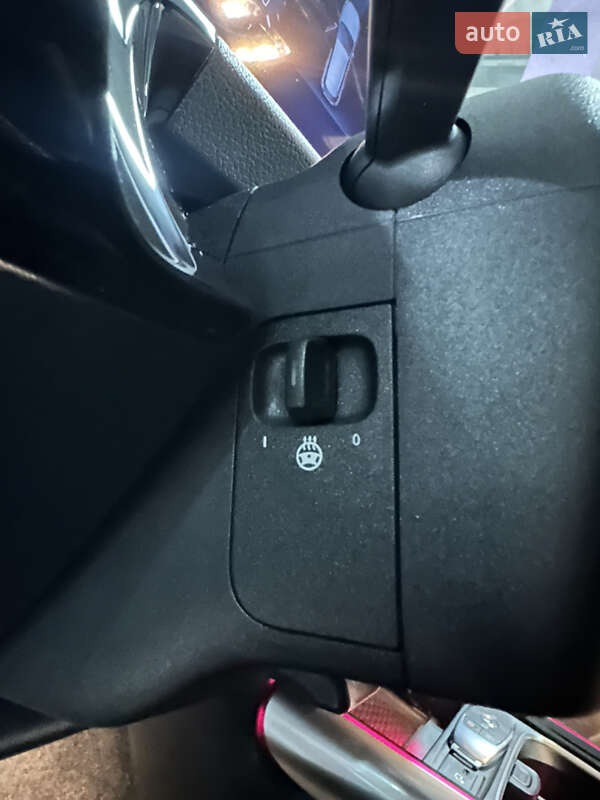 Позашляховик / Кросовер Mercedes-Benz GLA-Class 2022 в Києві