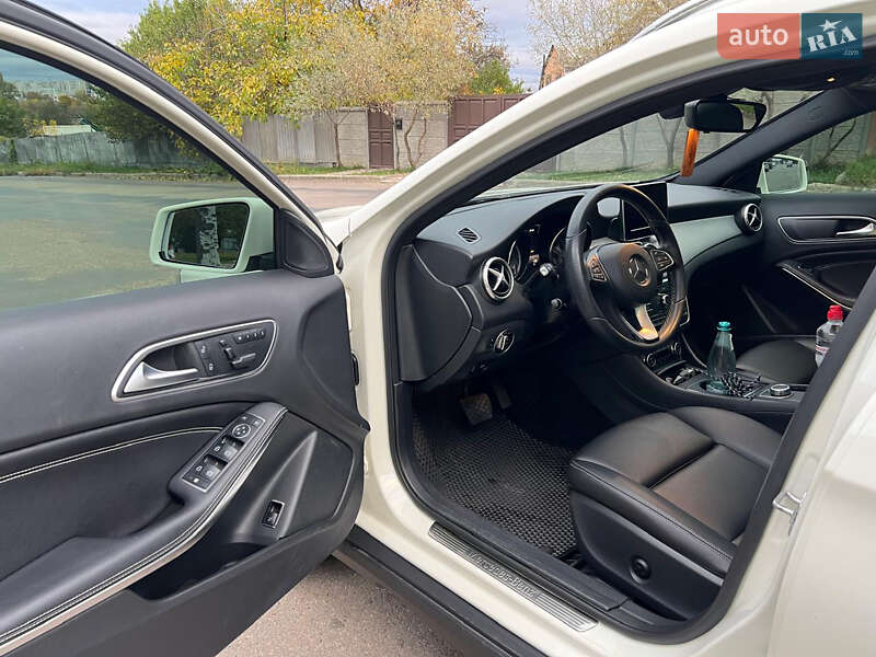 Внедорожник / Кроссовер Mercedes-Benz GLA-Class 2016 в Харькове