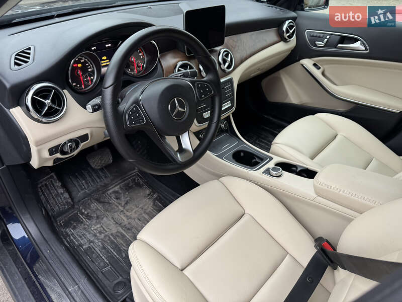 Позашляховик / Кросовер Mercedes-Benz GLA-Class 2018 в Києві фото 7 Позашляховик / Кросовер Mercedes-Benz GLA-Class 2018 в Києві