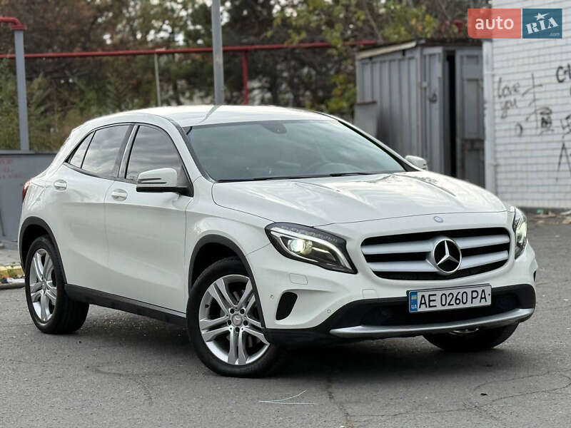 Внедорожник / Кроссовер Mercedes-Benz GLA-Class 2014 в Днепре фото 3 Внедорожник / Кроссовер Mercedes-Benz GLA-Class 2014 в Днепре