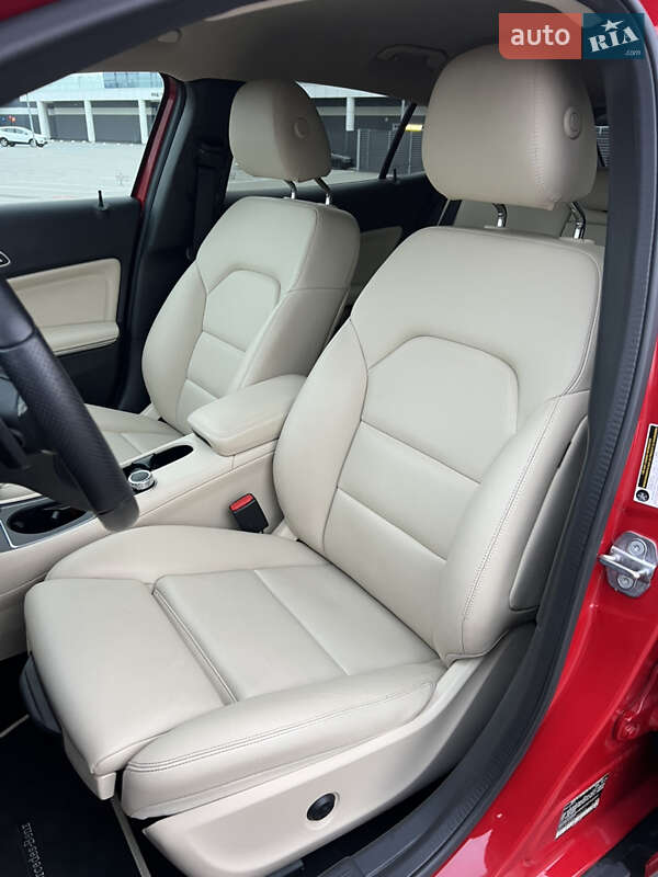 Позашляховик / Кросовер Mercedes-Benz GLA-Class 2019 в Києві фото 20 Позашляховик / Кросовер Mercedes-Benz GLA-Class 2019 в Києві