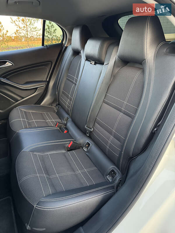 Позашляховик / Кросовер Mercedes-Benz GLA-Class 2016 в Одесі фото 12 Позашляховик / Кросовер Mercedes-Benz GLA-Class 2016 в Одесі
