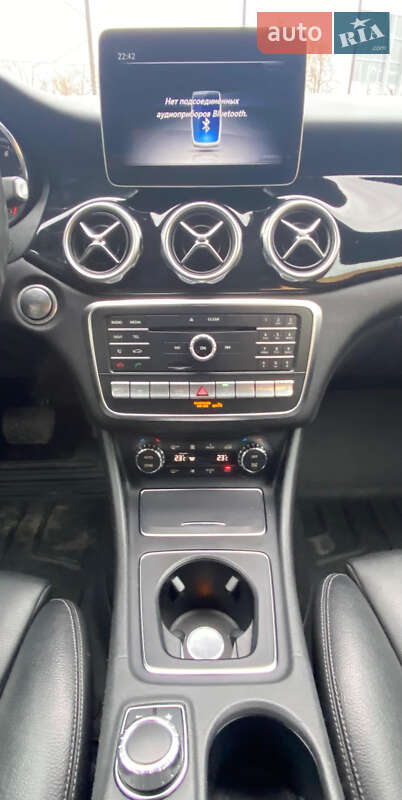 Позашляховик / Кросовер Mercedes-Benz GLA-Class 2018 в Рівному