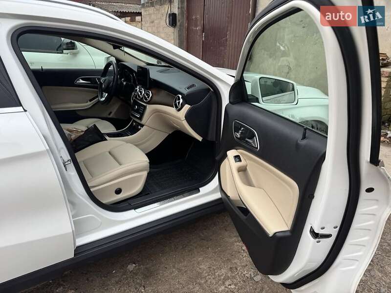 Позашляховик / Кросовер Mercedes-Benz GLA-Class 2018 в Харкові фото 3 Позашляховик / Кросовер Mercedes-Benz GLA-Class 2018 в Харкові