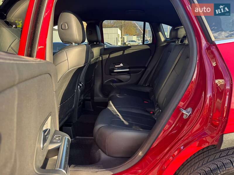 Позашляховик / Кросовер Mercedes-Benz GLA-Class 2022 в Києві