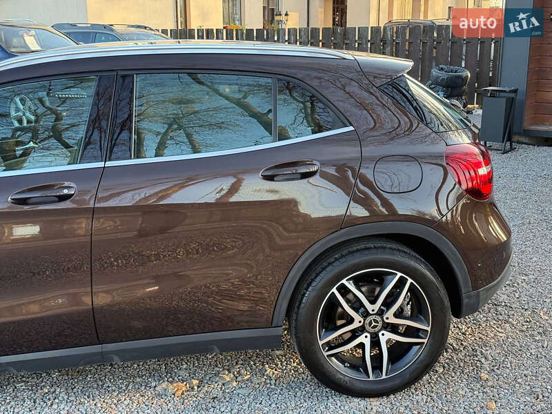 Позашляховик / Кросовер Mercedes-Benz GLA-Class 2017 в Стрию