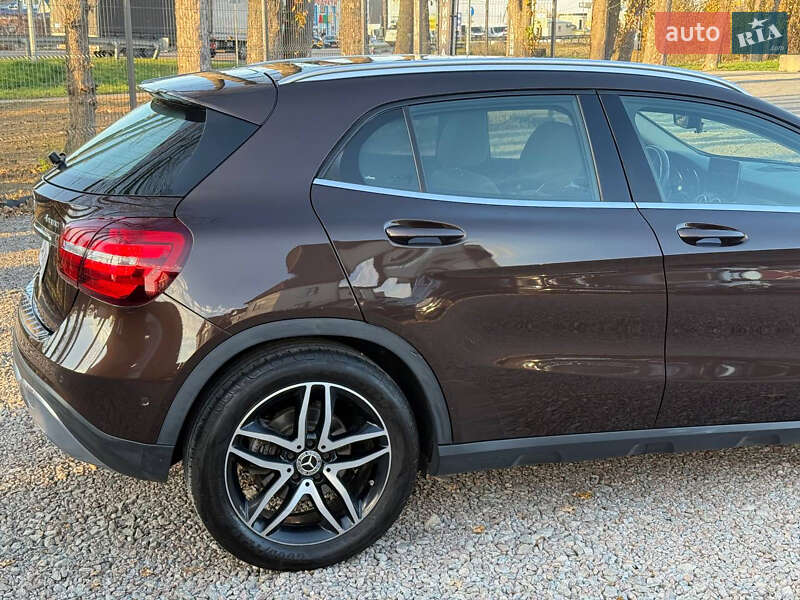 Позашляховик / Кросовер Mercedes-Benz GLA-Class 2017 в Стрию