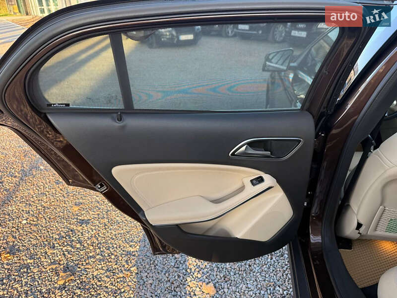 Позашляховик / Кросовер Mercedes-Benz GLA-Class 2017 в Стрию