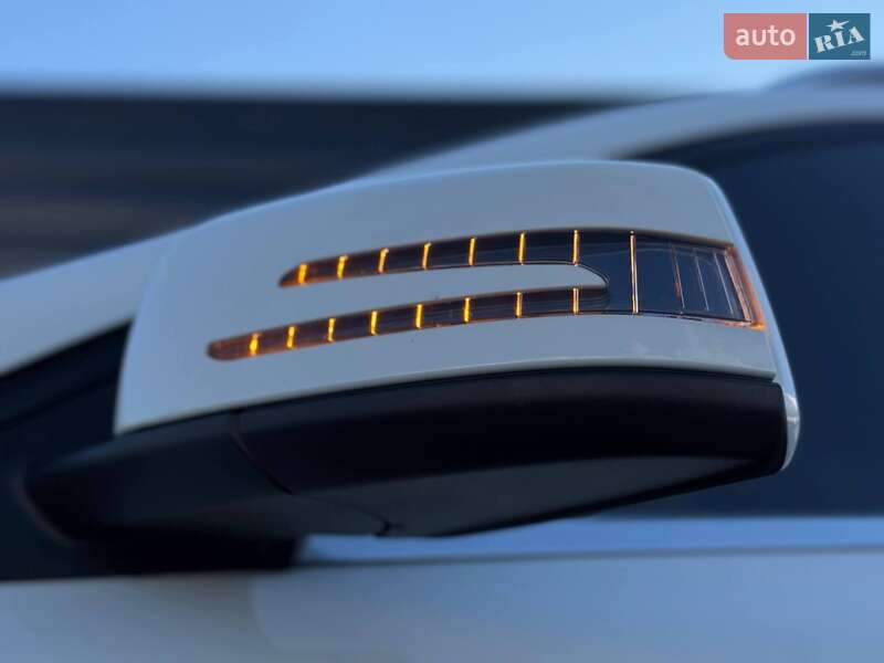 Внедорожник / Кроссовер Mercedes-Benz GLA-Class 2015 в Ровно