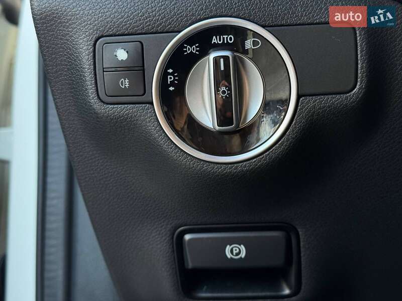 Внедорожник / Кроссовер Mercedes-Benz GLA-Class 2015 в Ровно