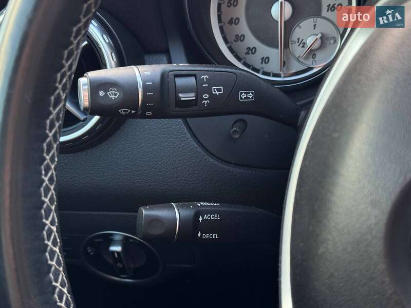 Внедорожник / Кроссовер Mercedes-Benz GLA-Class 2015 в Ровно