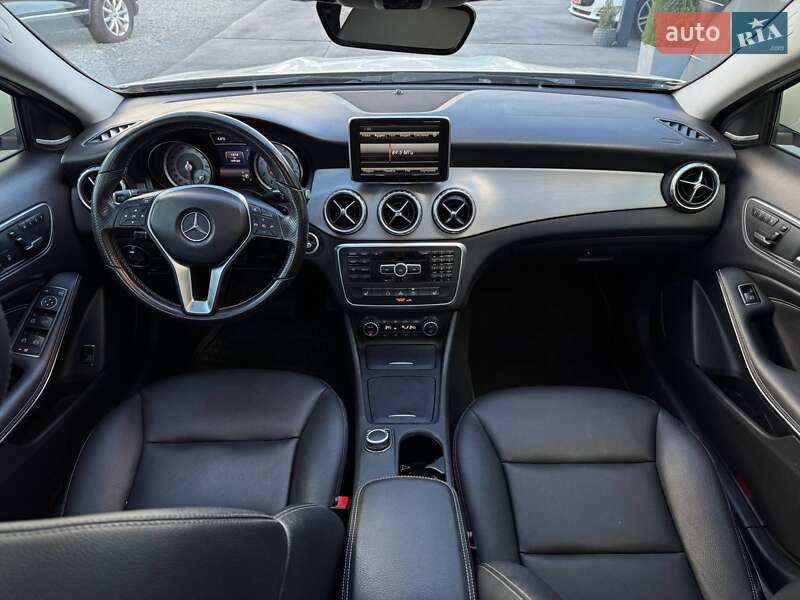 Внедорожник / Кроссовер Mercedes-Benz GLA-Class 2015 в Ровно