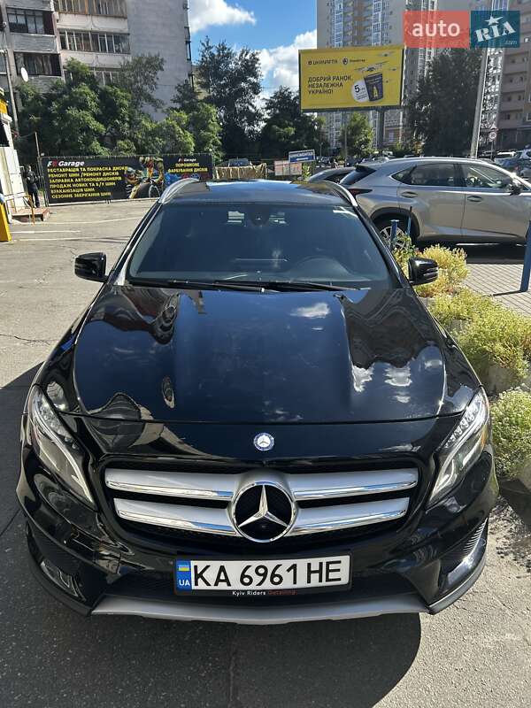 Mercedes-Benz GLA-Class 2015
