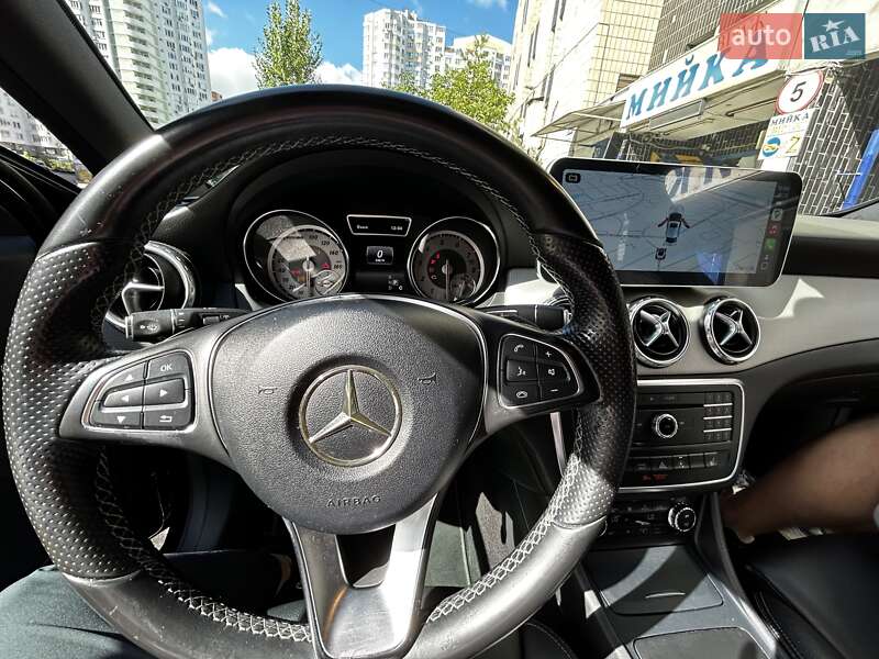 Внедорожник / Кроссовер Mercedes-Benz GLA-Class 2015 в Киеве