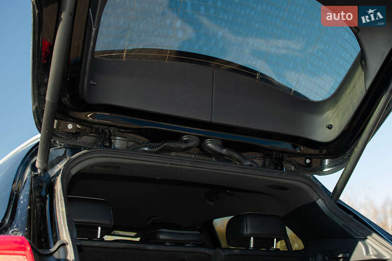 Внедорожник / Кроссовер Mercedes-Benz GLA-Class 2016 в Львове