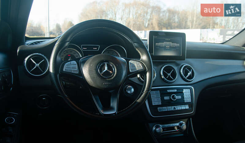 Внедорожник / Кроссовер Mercedes-Benz GLA-Class 2016 в Львове