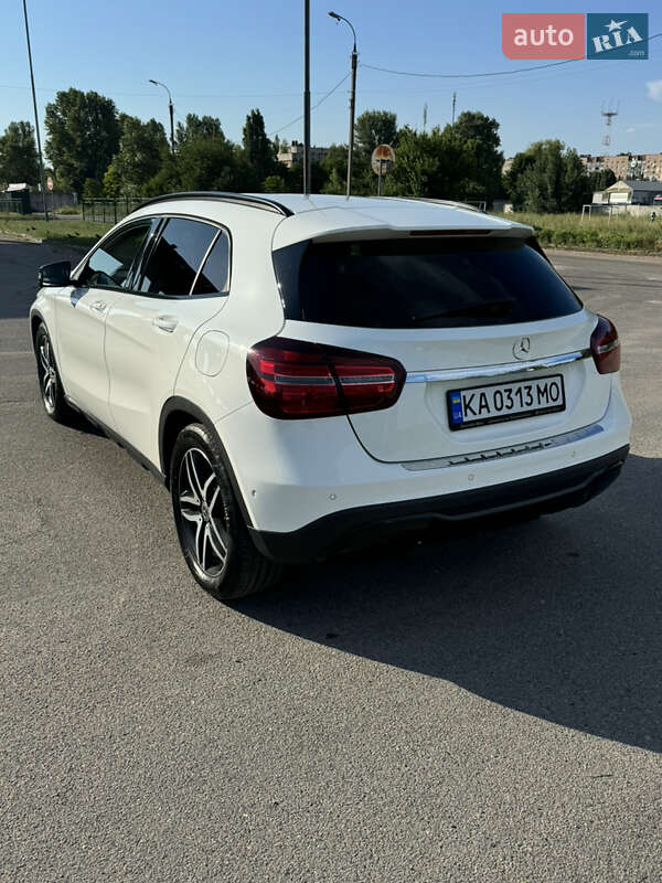 Внедорожник / Кроссовер Mercedes-Benz GLA-Class 2018 в Черкассах