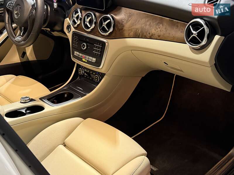 Внедорожник / Кроссовер Mercedes-Benz GLA-Class 2019 в Одессе