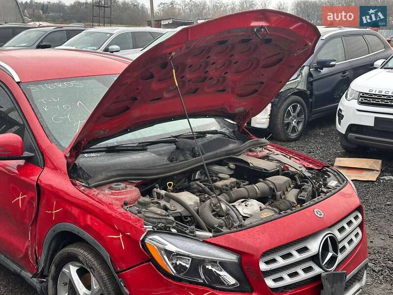Внедорожник / Кроссовер Mercedes-Benz GLA-Class 2018 в Луцке