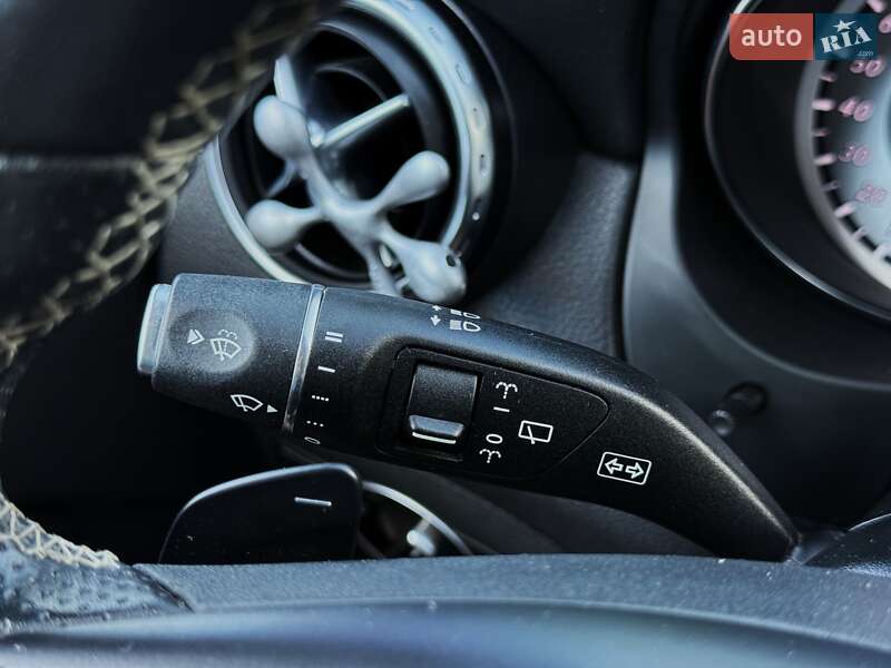 Позашляховик / Кросовер Mercedes-Benz GLA-Class 2016 в Києві