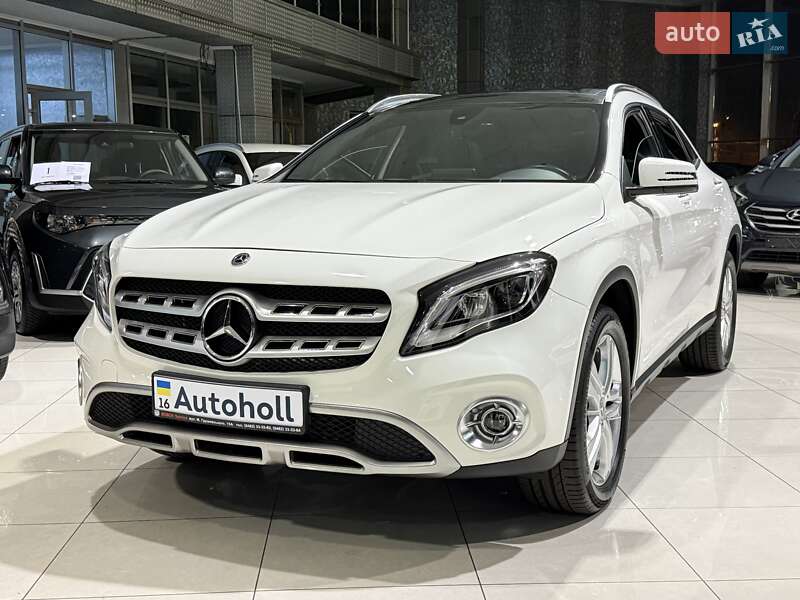 Позашляховик / Кросовер Mercedes-Benz GLA-Class 2019 в Одесі