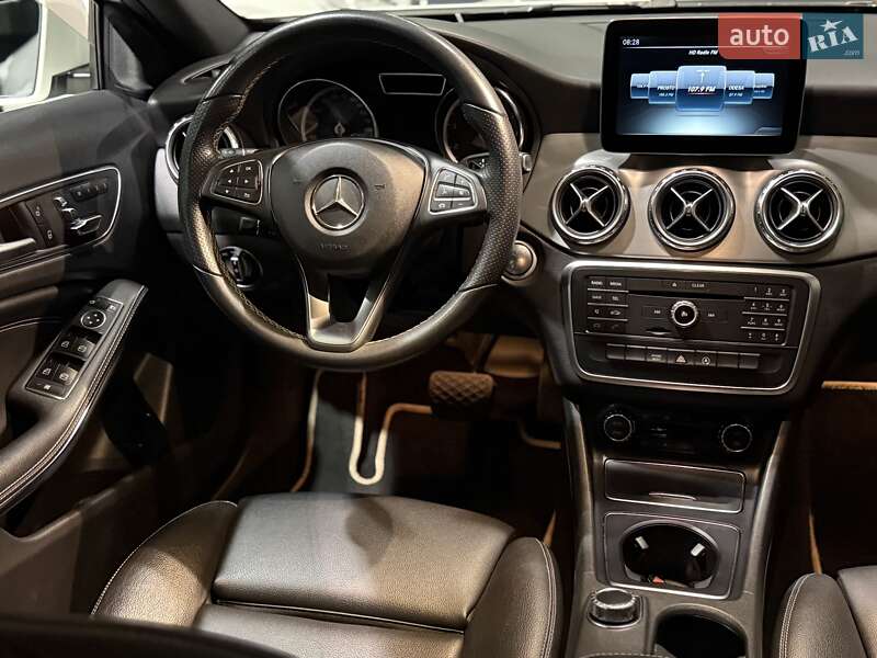 Внедорожник / Кроссовер Mercedes-Benz GLA-Class 2016 в Одессе