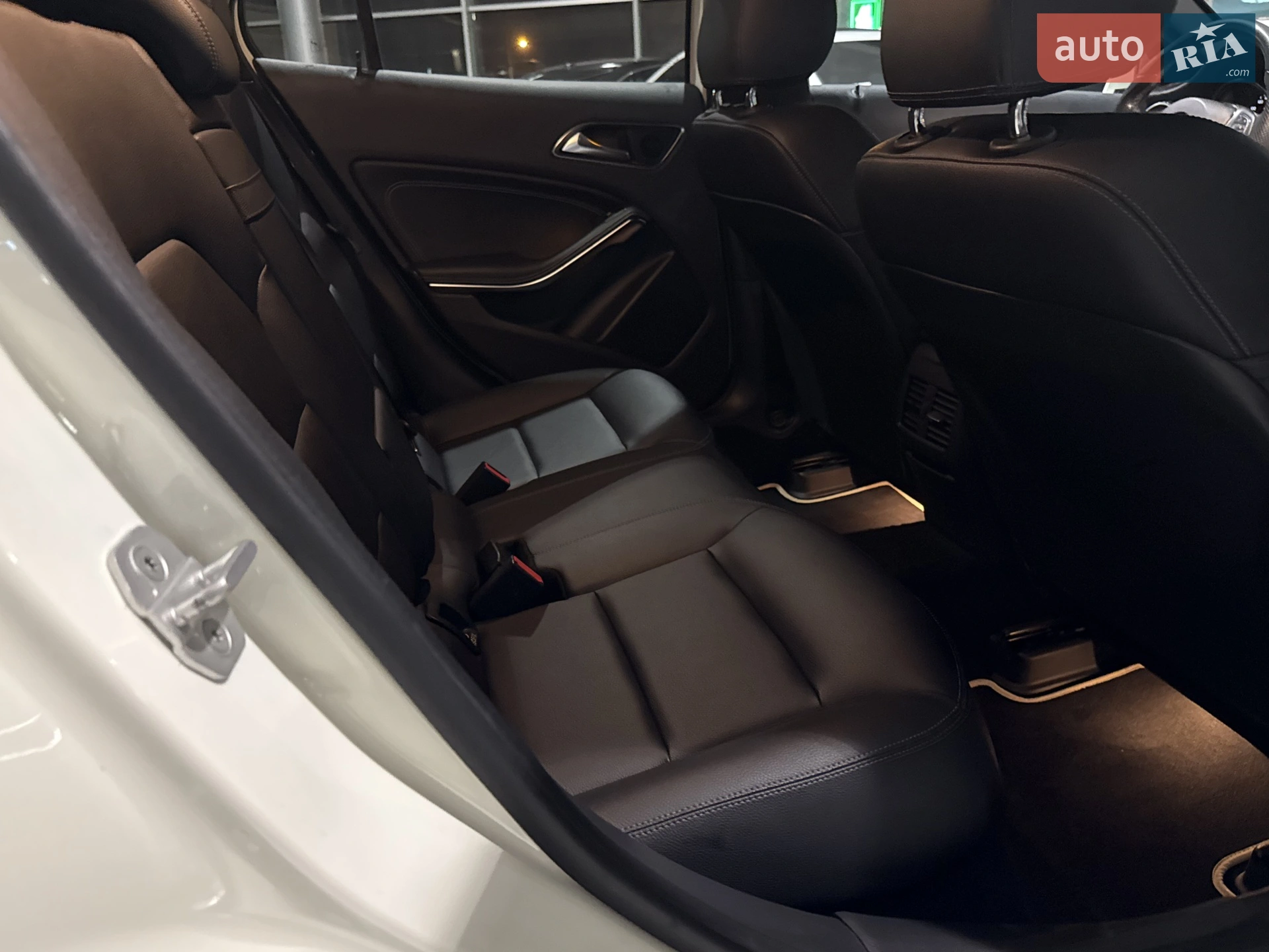 2016 Mercedes-Benz GLA-klasse - мініатюра 34
