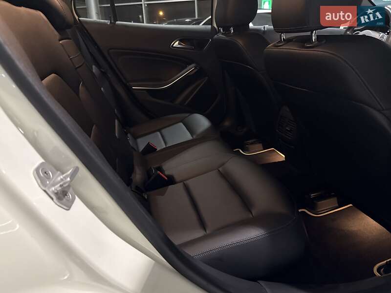 Внедорожник / Кроссовер Mercedes-Benz GLA-Class 2016 в Одессе