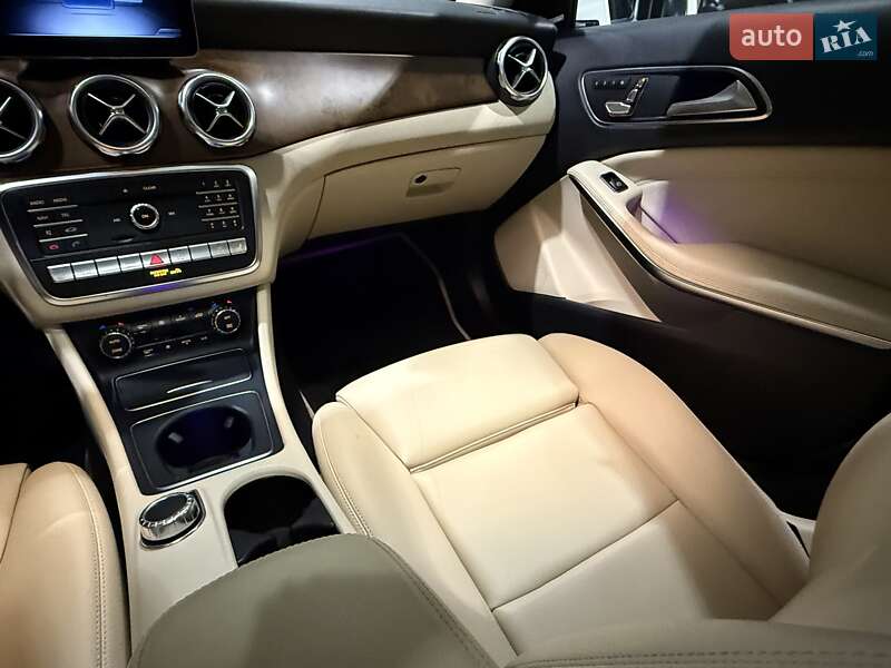 Позашляховик / Кросовер Mercedes-Benz GLA-Class 2019 в Одесі