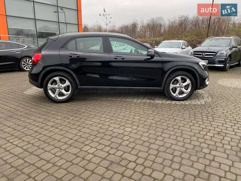 Внедорожник / Кроссовер Mercedes-Benz GLA-Class 2017 в Львове