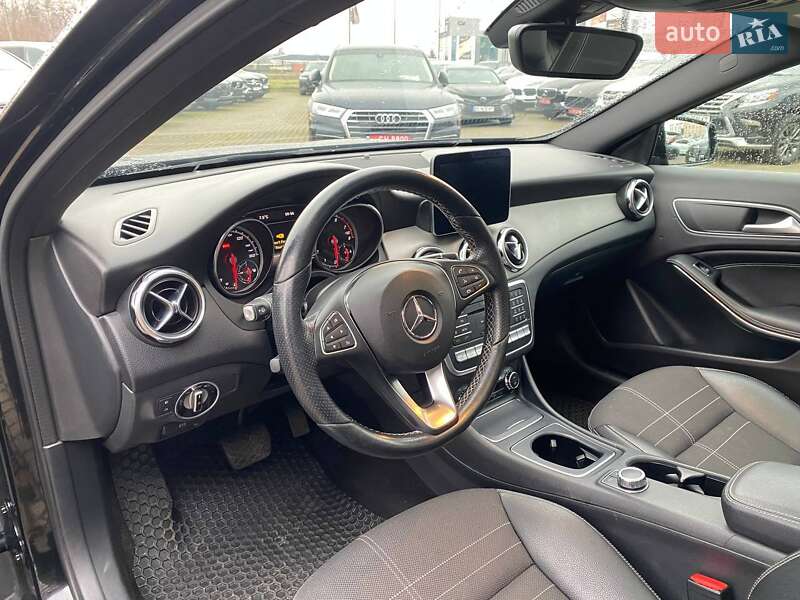 Внедорожник / Кроссовер Mercedes-Benz GLA-Class 2017 в Львове