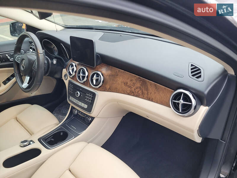 Внедорожник / Кроссовер Mercedes-Benz GLA-Class 2018 в Виннице фото 32 Внедорожник / Кроссовер Mercedes-Benz GLA-Class 2018 в Виннице