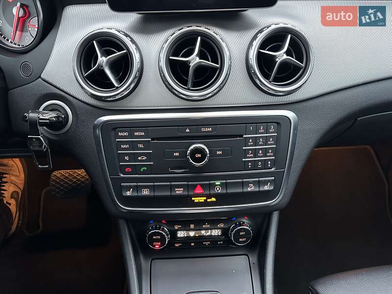 Позашляховик / Кросовер Mercedes-Benz GLA-Class 2017 в Києві