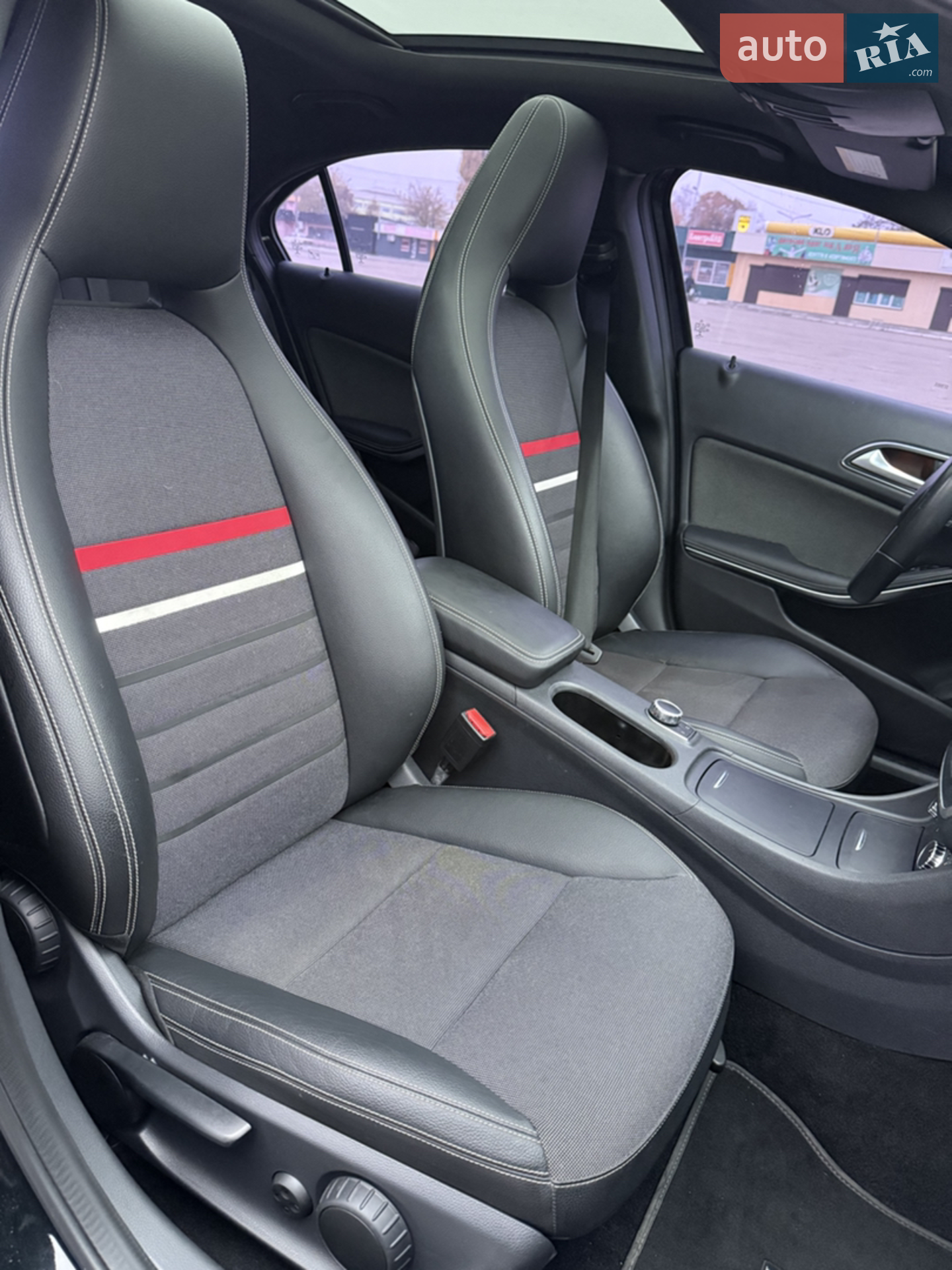 2015 Mercedes-Benz GLA-klasse - мініатюра 12