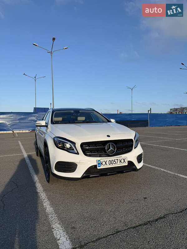Mercedes-Benz GLA-Class 2018