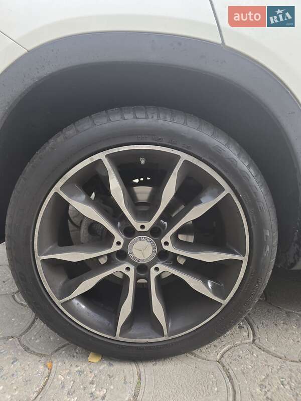 Внедорожник / Кроссовер Mercedes-Benz GLA-Class 2017 в Запорожье