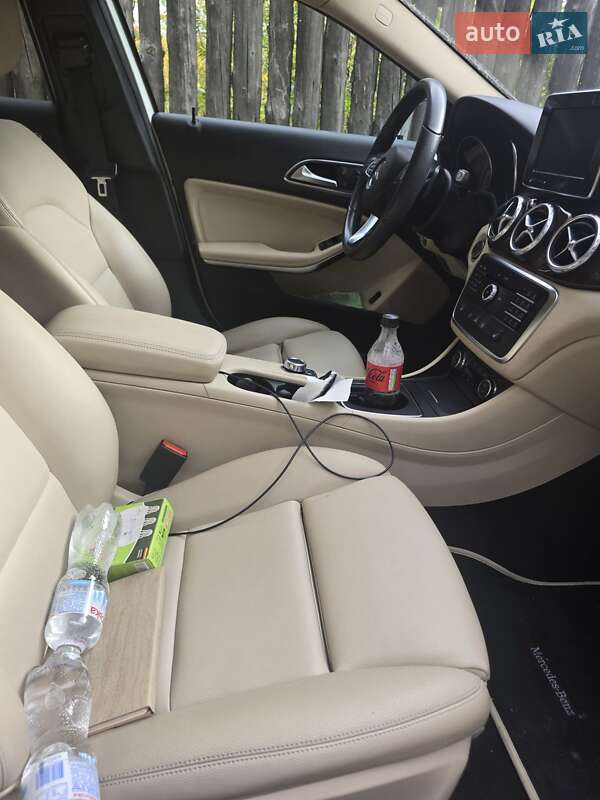 Внедорожник / Кроссовер Mercedes-Benz GLA-Class 2017 в Запорожье