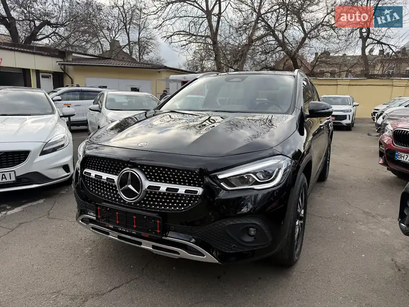 Mercedes-Benz GLA-Class
