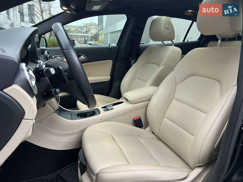 Внедорожник / Кроссовер Mercedes-Benz GLA-Class 2017 в Киеве фото 30 Внедорожник / Кроссовер Mercedes-Benz GLA-Class 2017 в Киеве