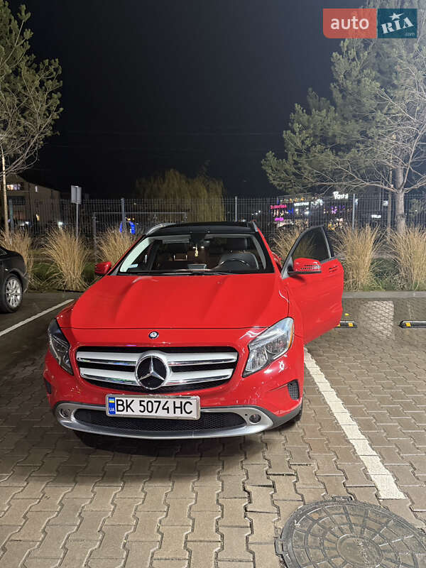 Позашляховик / Кросовер Mercedes-Benz GLA-Class 2015 в Рівному